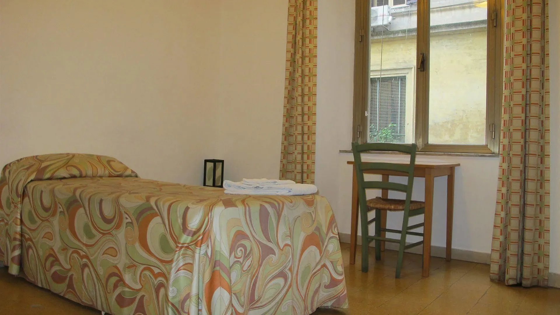 Little Italy Hotel Rome