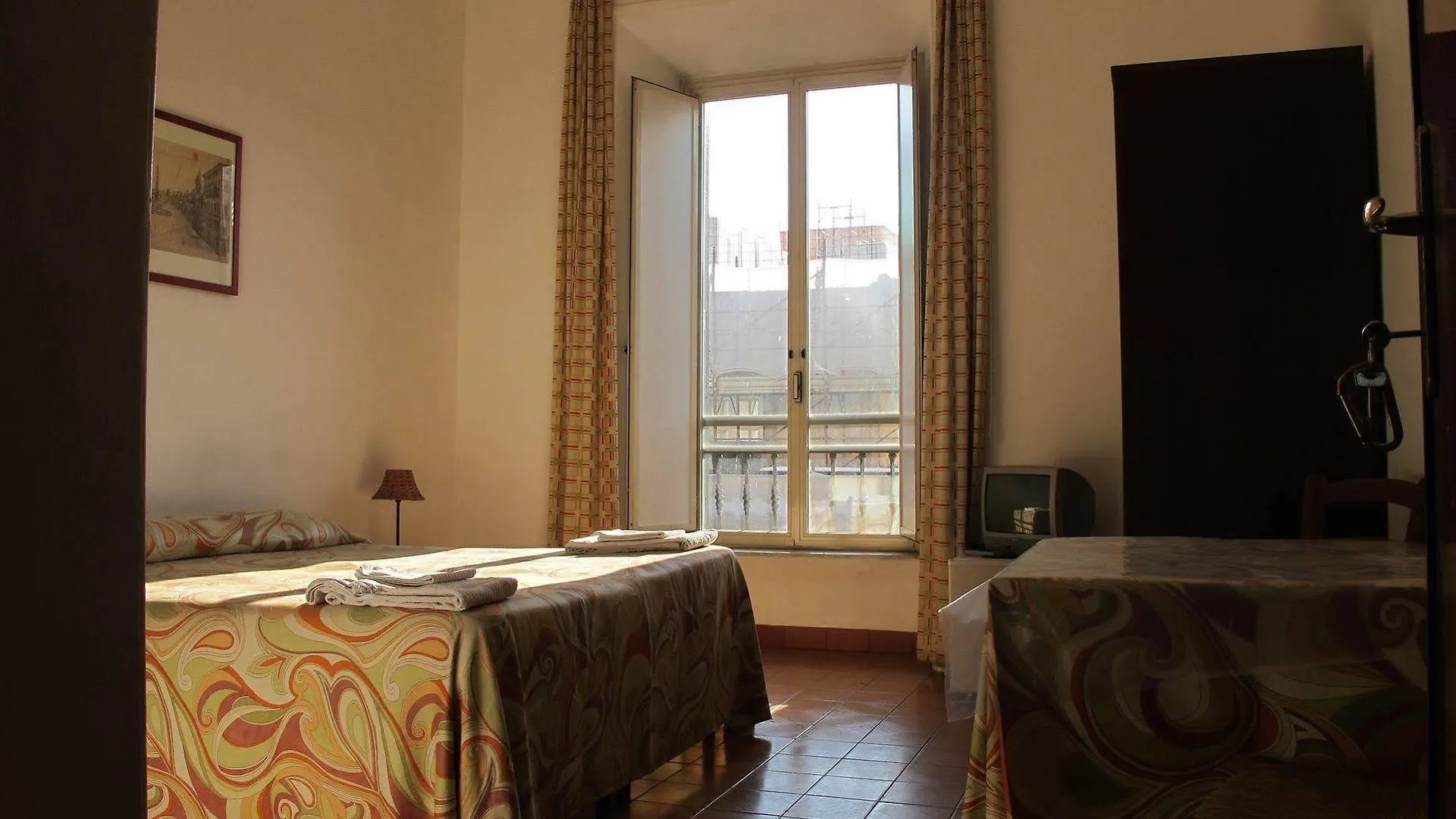 Little Italy Hotel Rome 0*,  Italy